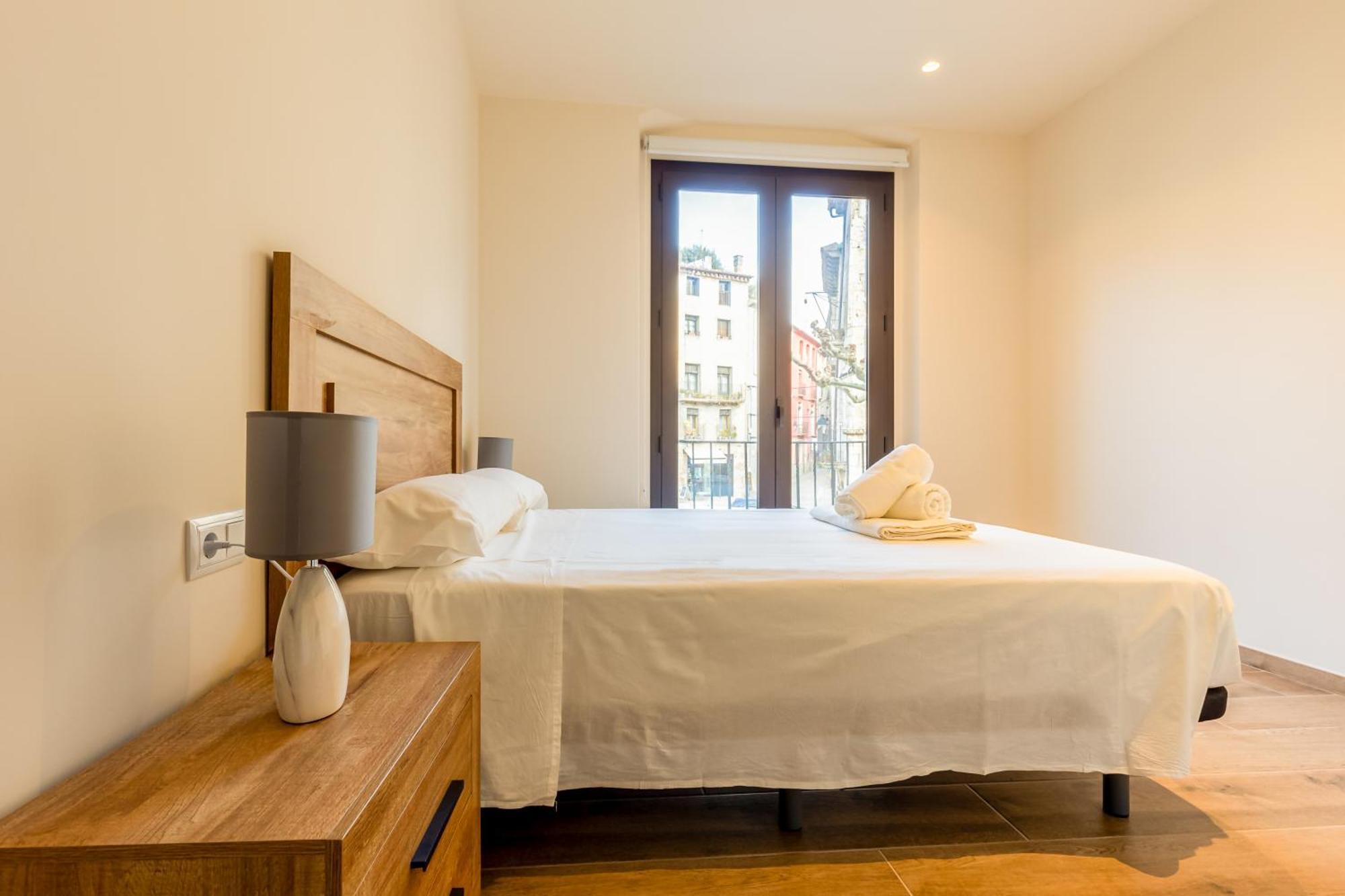 Can Cintet 1 Apartamento En La Plaza De Besalu Luaran gambar