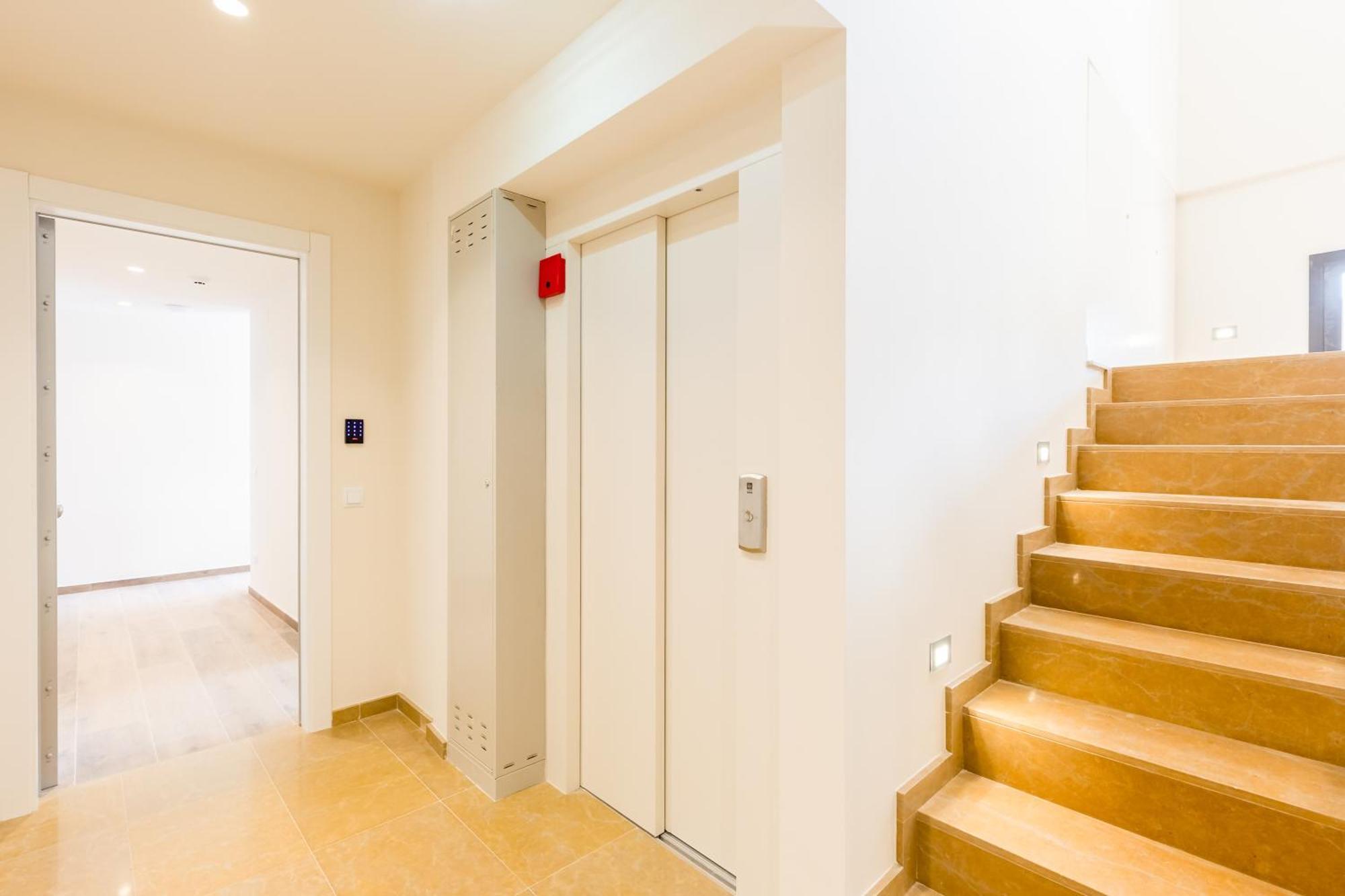 Can Cintet 1 Apartamento En La Plaza De Besalu Luaran gambar